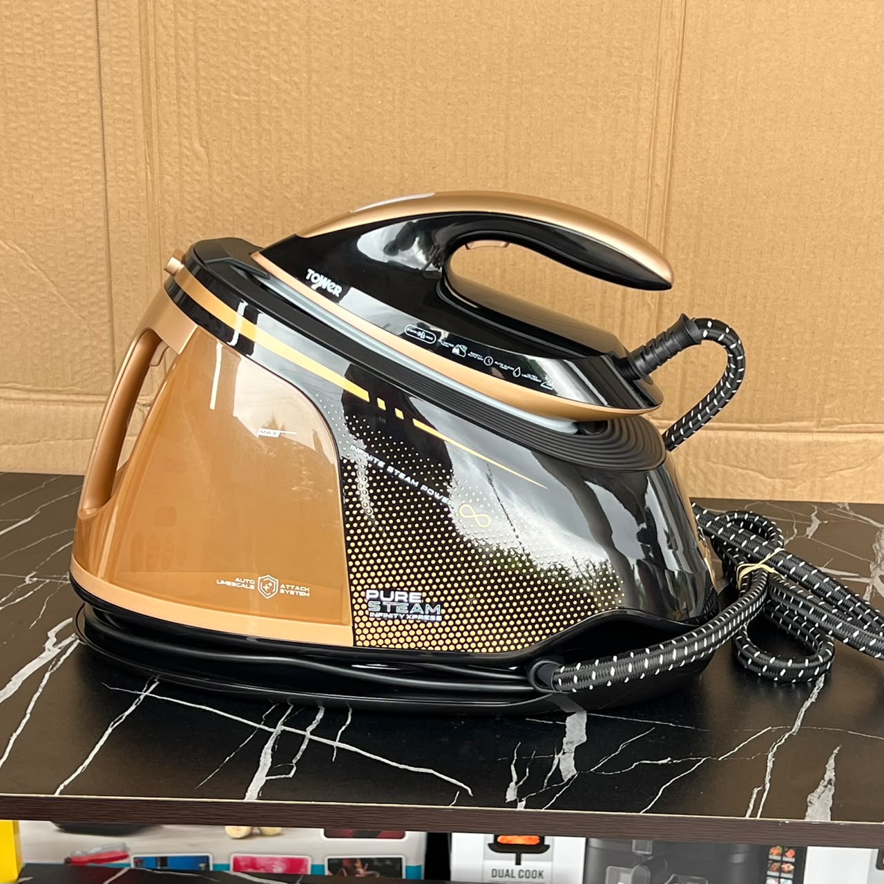 Tower Pure Steam Infinity Xpress 8 Bar Steam Generator Iron - New