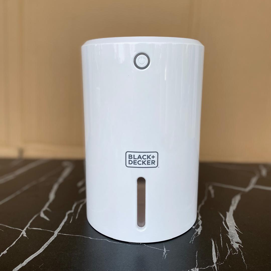 900ml Black+Decker portable mini dehumidifier