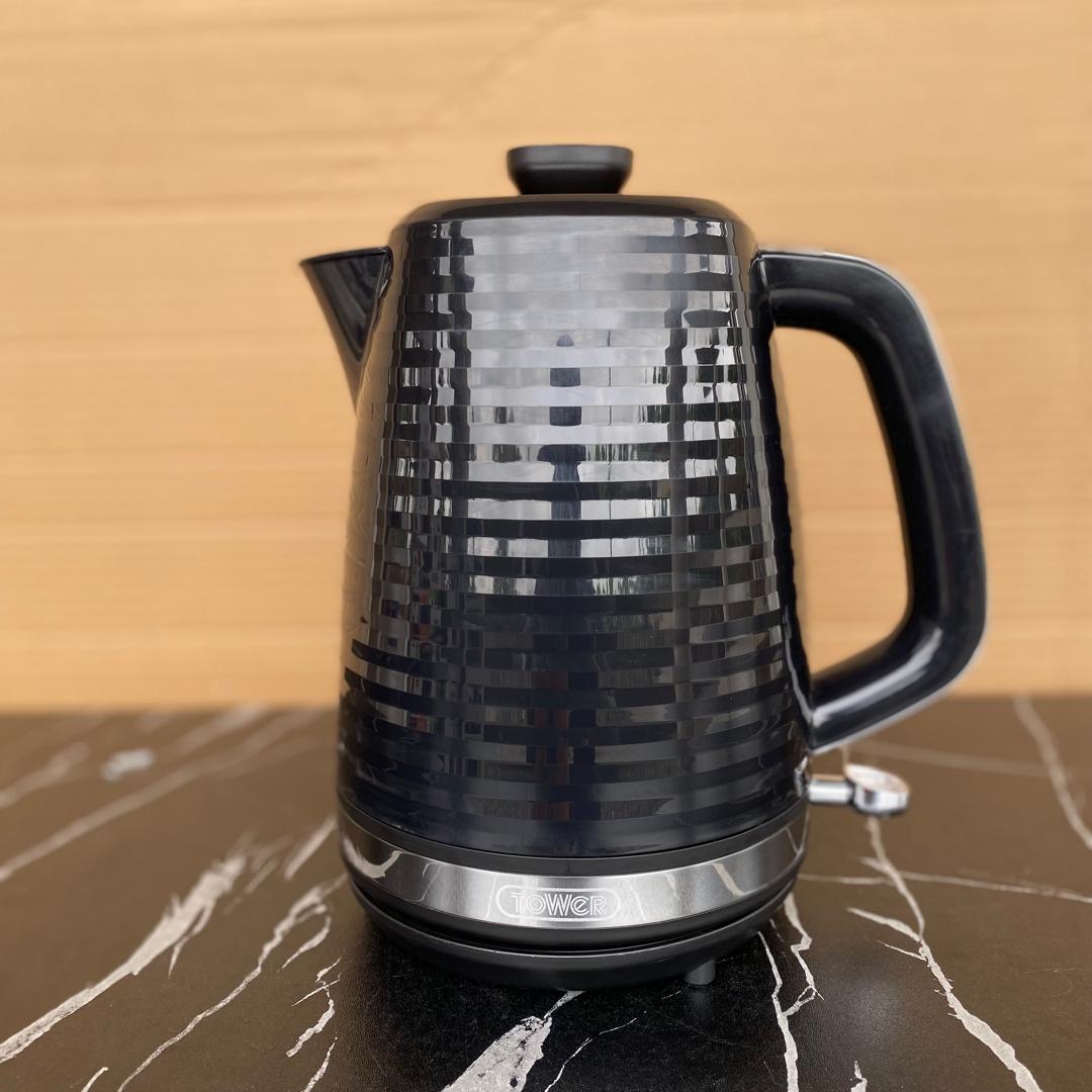 1.7L Tower Saturn Black Kettle