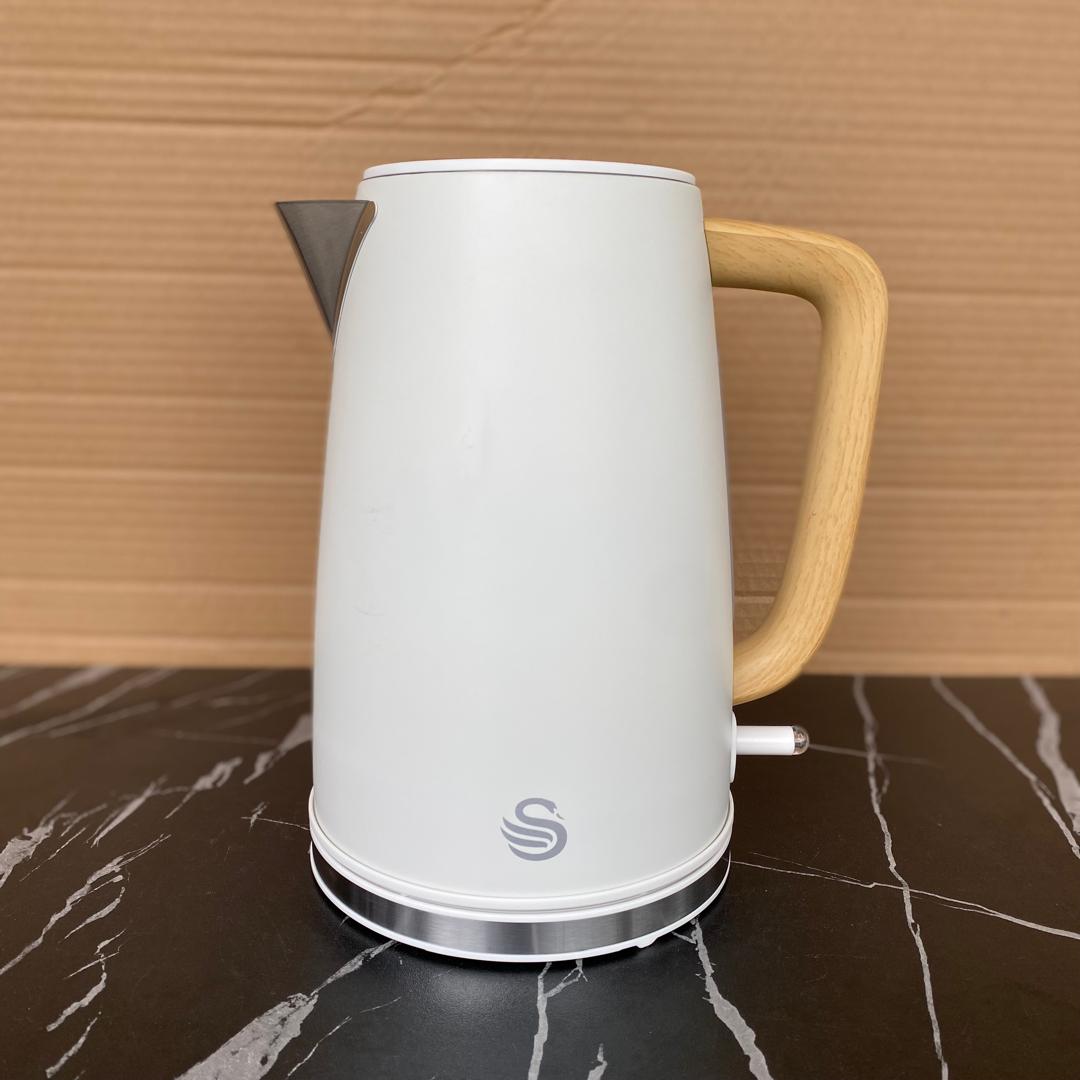 1.7L Swan  Nordic Jug Kettle - STORE REJECT