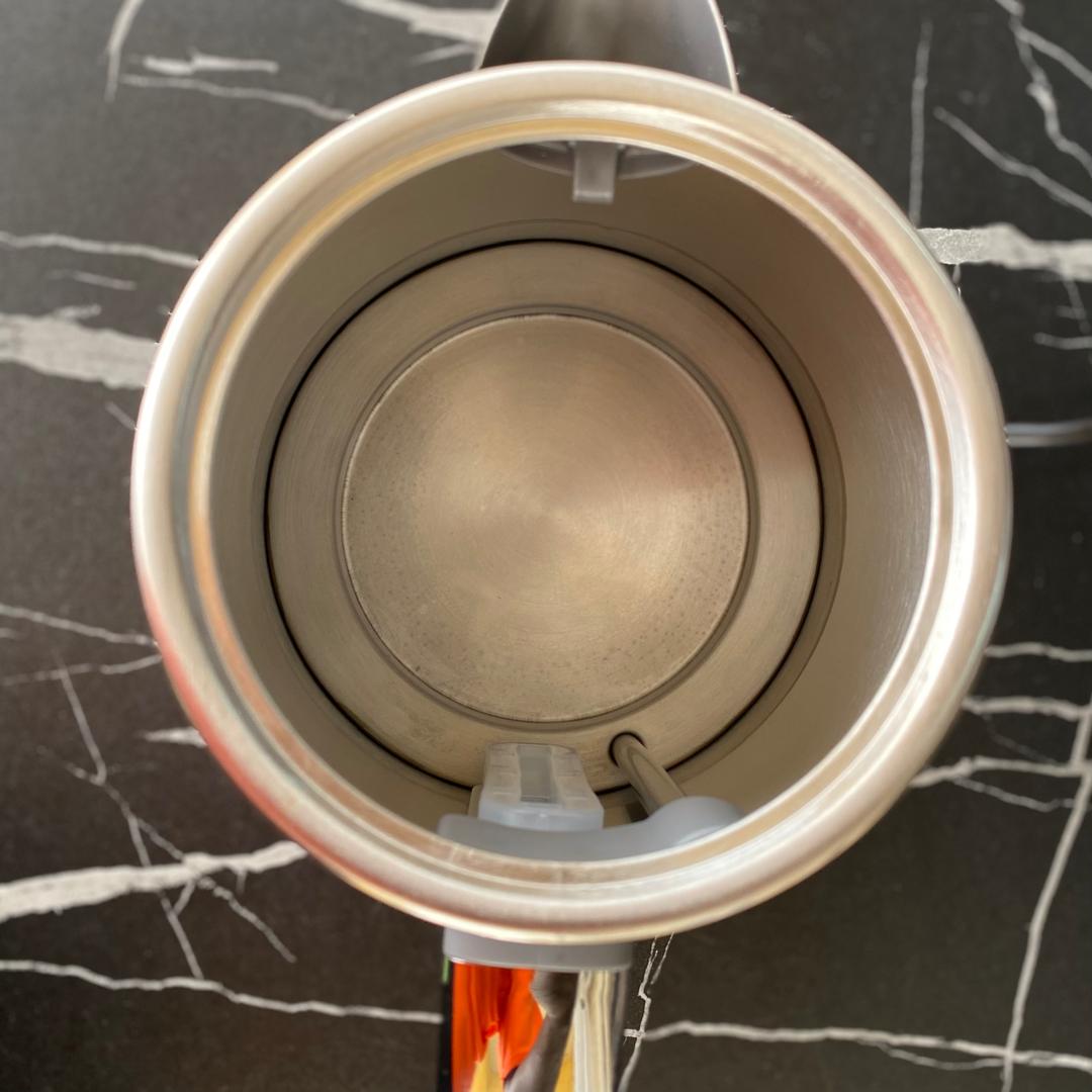 1.7L Swan Retro Jug Kettle - PRE-OWNED