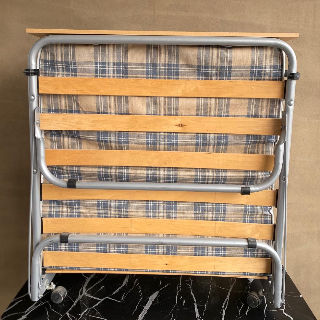 Foldable Bed - PRE-OWNED