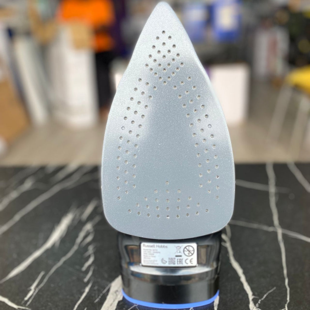 Russell Hobbs Easy Store Pro Plug & Wind Steam Iron - PRE-OWNED