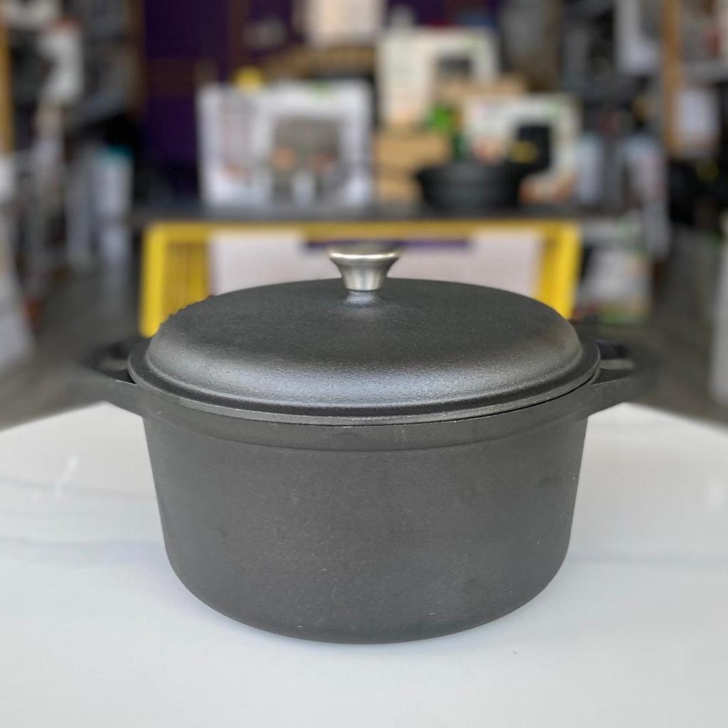 5 Piece Cast iron Cookware - NEW