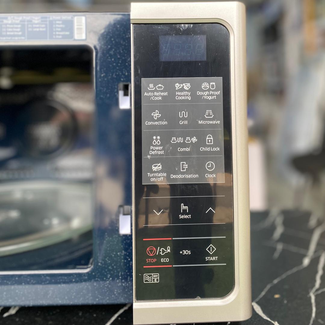 28L Samsung Smart Oven Convection Microwave - STORE REJECT