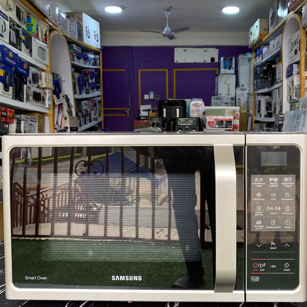 28L Samsung Smart Oven Convection Microwave - STORE REJECT