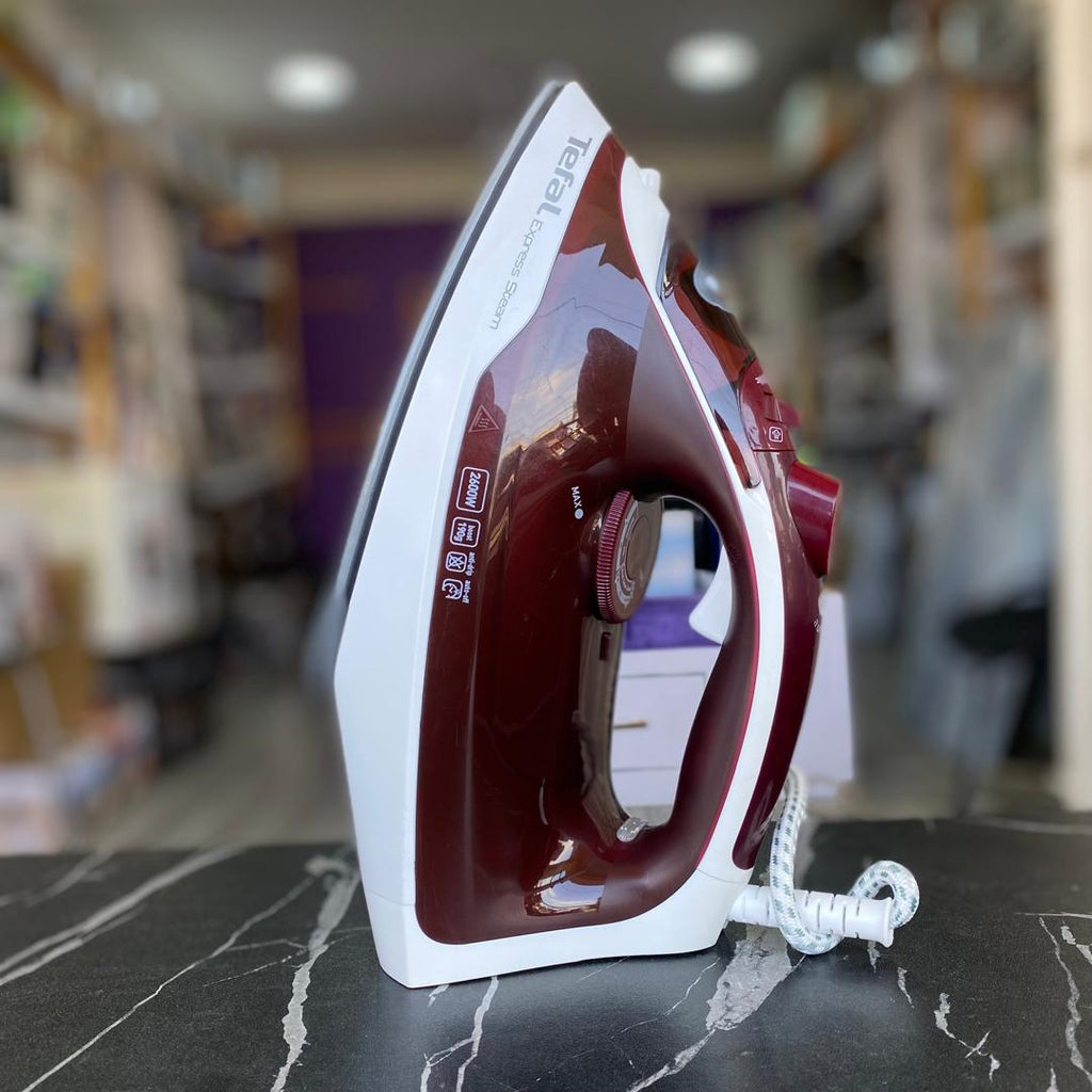 Tefal Express Steam Iron - PRE OWNED